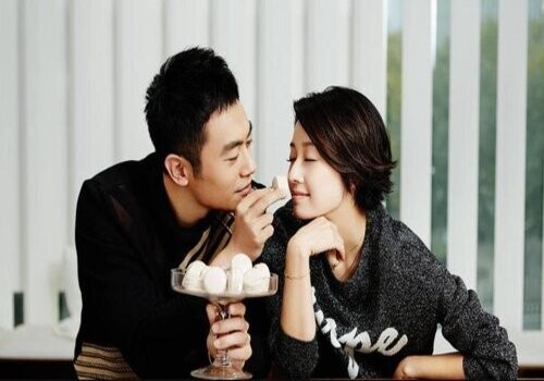 民事诉讼中的举证责任一般由谁承担？