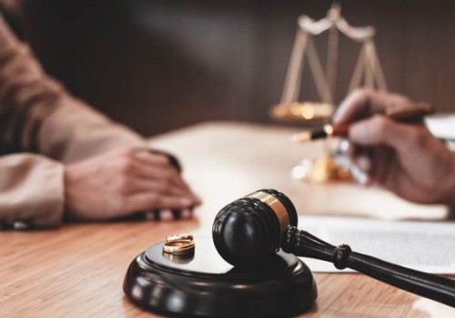 离婚能够否分割拆迁补偿_1